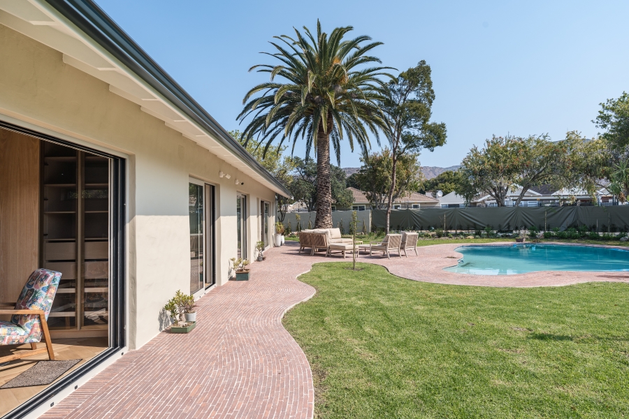 To Let 4 Bedroom Property for Rent in Tokai Western Cape